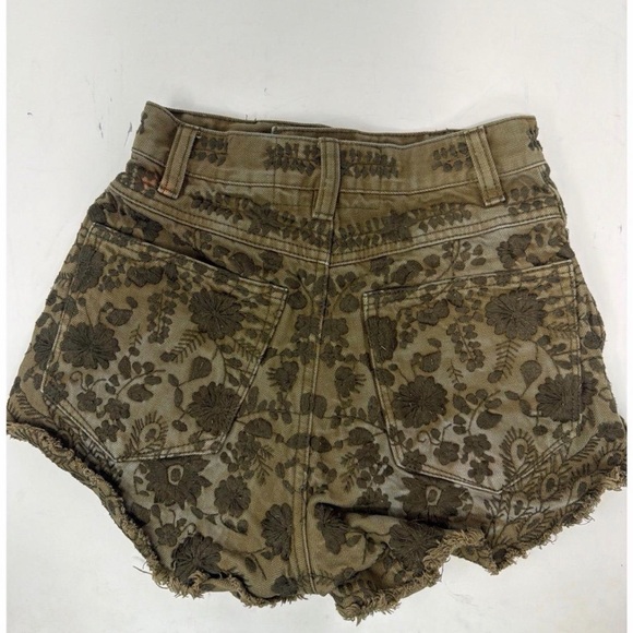 Free People floral embroidered olive green shorts - Picture 2 of 5